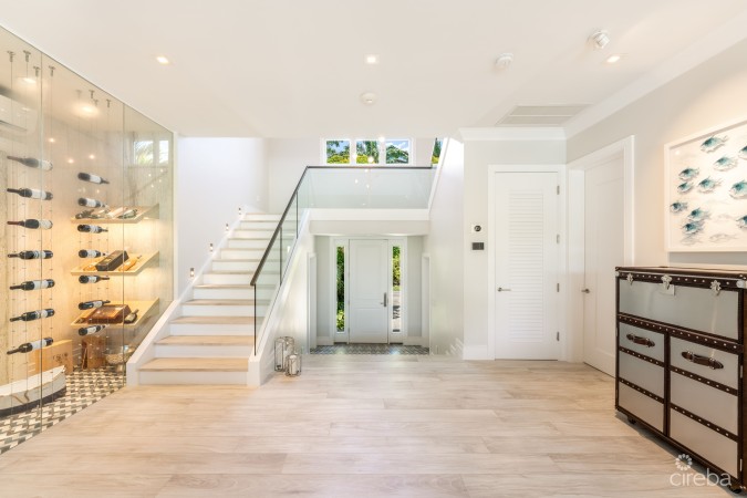 SALT CREEK EXECUTIVE RESIDENCE