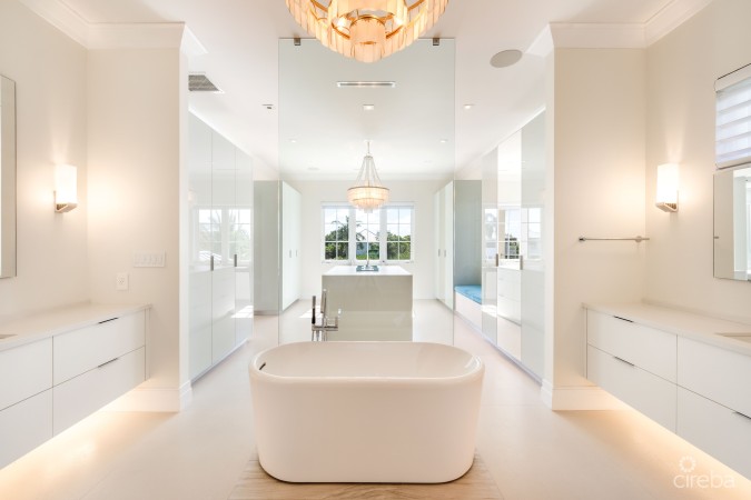 SALT CREEK EXECUTIVE RESIDENCE
