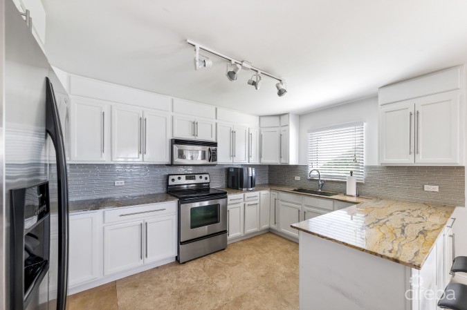 SOUTH SOUND BEACHFRONT DUPLEX
