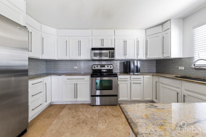 SOUTH SOUND BEACHFRONT DUPLEX