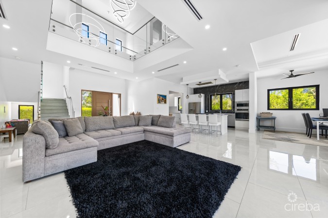 48 HAVEN CIRCLE - MODERN SINGLE FAMILY HOME