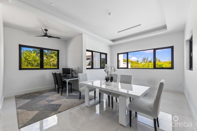 48 HAVEN CIRCLE - MODERN SINGLE FAMILY HOME