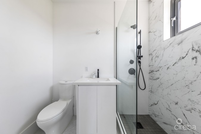 48 HAVEN CIRCLE - MODERN SINGLE FAMILY HOME