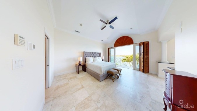 VISCAYA HOME, GOVERNOR'S CREEK
