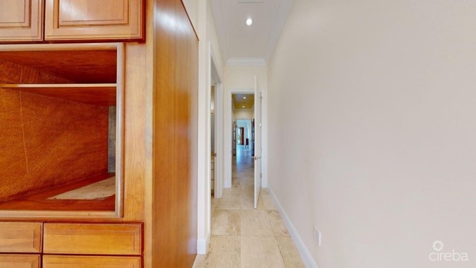 VISCAYA HOME, GOVERNOR'S CREEK