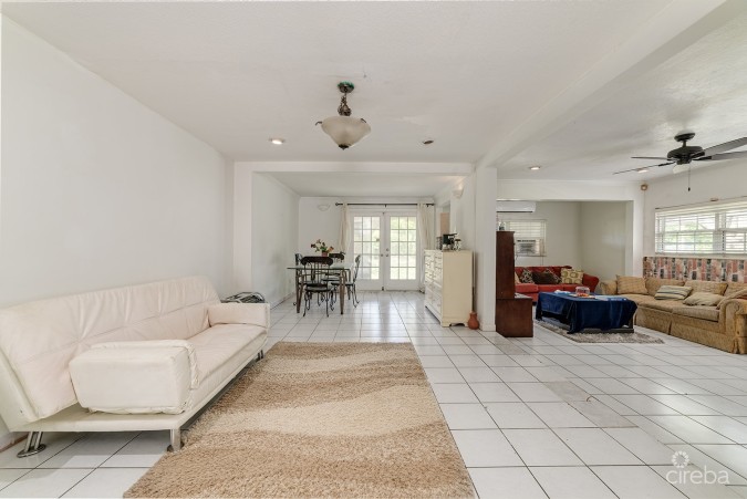 RE-DEVELOPMENT OPPORTUNITY - FIXER UPPER ON .70 ACRES