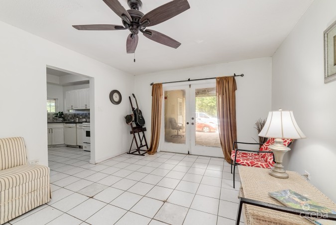 RE-DEVELOPMENT OPPORTUNITY - FIXER UPPER ON .70 ACRES