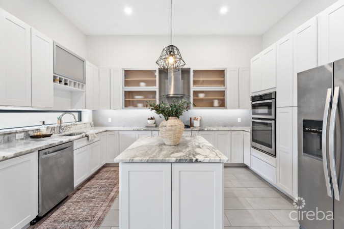 VELA TOWNHOME 15 WITH OCEAN VIEWS