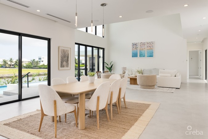 CRYSTAL HARBOUR EXQUISITE ULTRA MODERN HOME