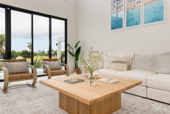 CRYSTAL HARBOUR EXQUISITE ULTRA MODERN HOME
