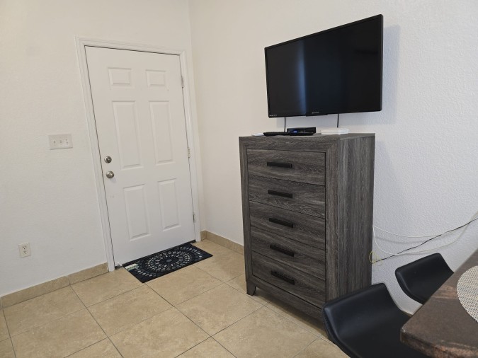 Renovated Palm Suites Studio