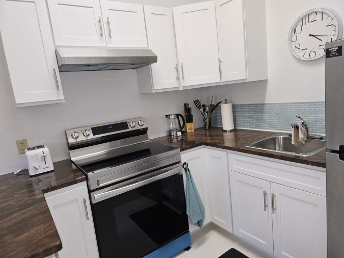 Renovated Palm Suites Studio