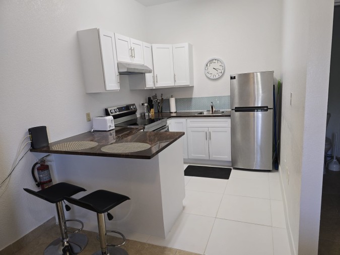 Renovated Palm Suites Studio