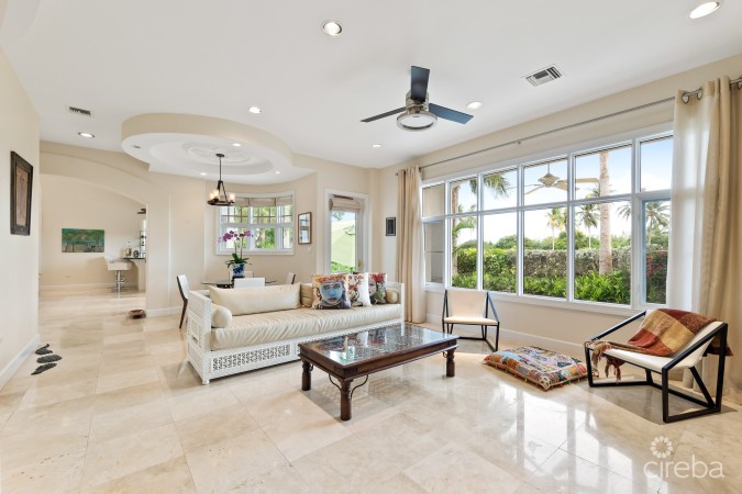 BRITANNIA KING’S COURT VILLA 1004 | GARAGES | WITH DOCK