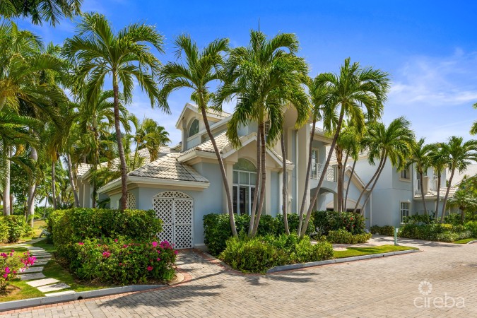 BRITANNIA KING’S COURT VILLA 1004 | GARAGES | WITH DOCK