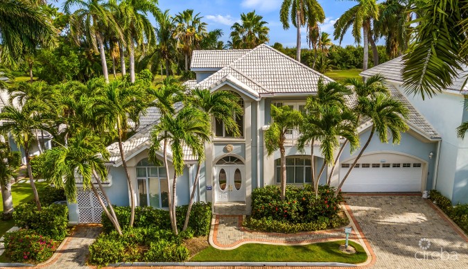 BRITANNIA KING’S COURT VILLA 1004 | GARAGES | WITH DOCK