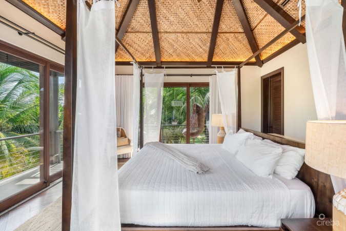 KEMPA KAI INCREDIBLE OCEANFRONT HOME WITH GUEST BUNGALOW