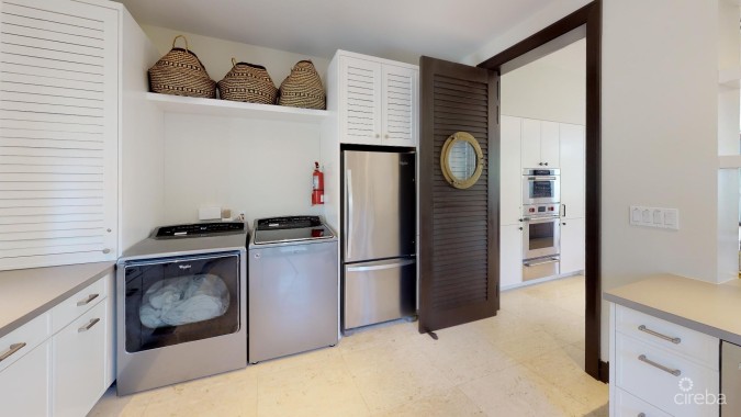 KEMPA KAI INCREDIBLE OCEANFRONT HOME WITH GUEST BUNGALOW