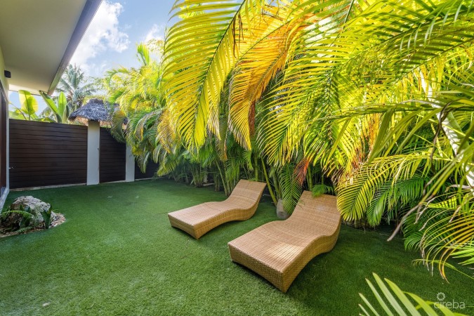 KEMPA KAI INCREDIBLE OCEANFRONT HOME WITH GUEST BUNGALOW