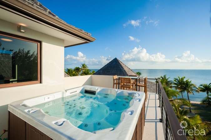 KEMPA KAI INCREDIBLE OCEANFRONT HOME WITH GUEST BUNGALOW