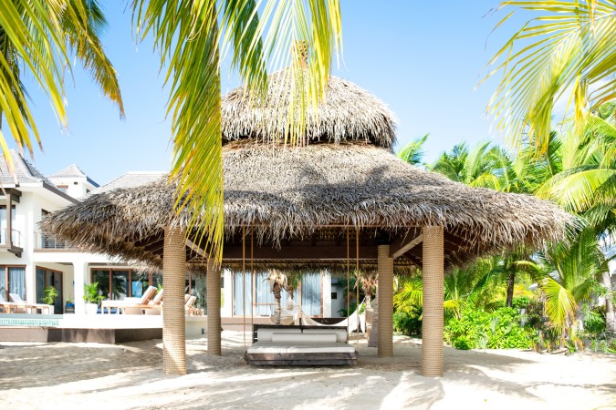 KEMPA KAI INCREDIBLE OCEANFRONT HOME WITH GUEST BUNGALOW