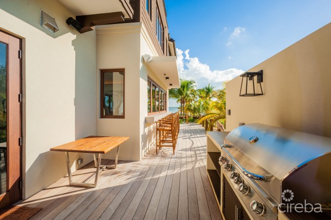 KEMPA KAI INCREDIBLE OCEANFRONT HOME WITH GUEST BUNGALOW