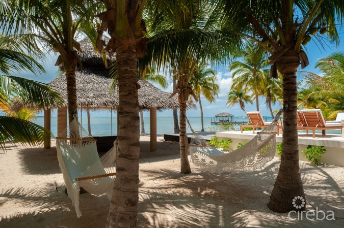 KEMPA KAI INCREDIBLE OCEANFRONT HOME WITH GUEST BUNGALOW