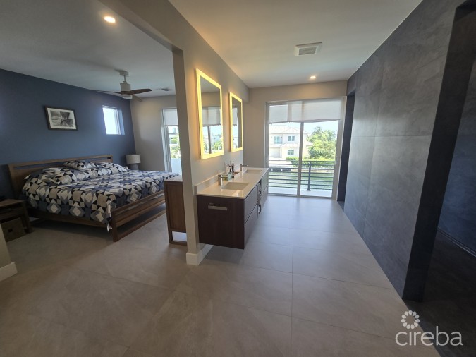MARQUIS QUAY RESIDENCE, CRYSTAL HARBOUR