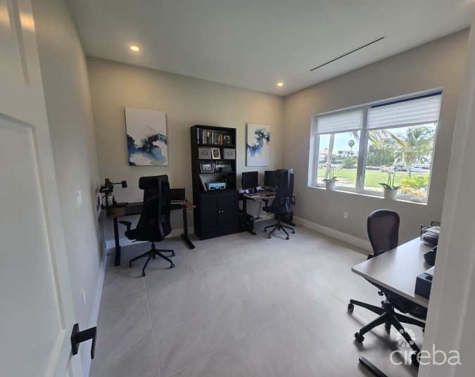 MARQUIS QUAY RESIDENCE, CRYSTAL HARBOUR