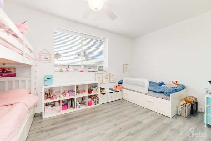 MANTRAS 2 BEDROOM TOWNHOME SOUTH SOUND