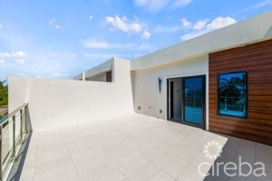 BAHIA  12 - 3 BED 3.5 BATH W FAMILY ROOM / BEDROOM