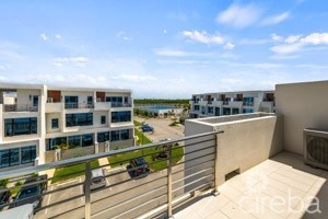 BAHIA  12 - 3 BED 3.5 BATH W FAMILY ROOM / BEDROOM