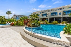 BAHIA  12 - 3 BED 3.5 BATH W FAMILY ROOM / BEDROOM