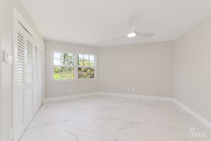 BRITANNIA LIONS COURT #324 - BRIGHT & RENOVATED 3 BED