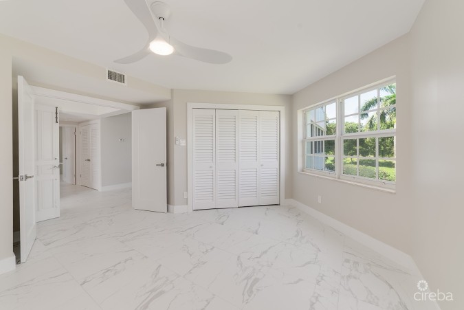 BRITANNIA LIONS COURT #324 - BRIGHT & RENOVATED 3 BED