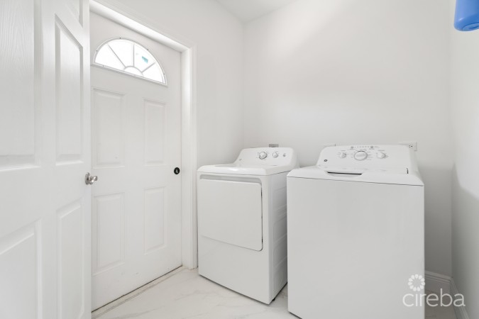 NORTH SIDE BRAND NEW HOME        3 BED/3 BATH