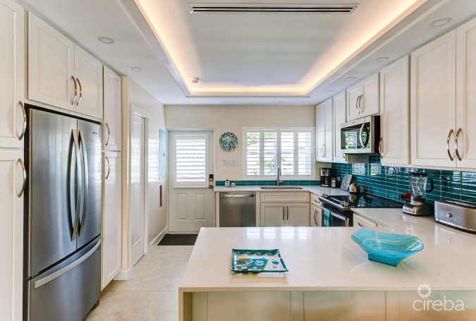 SOUTH PALMS FULLY RENOVATED 2 BED