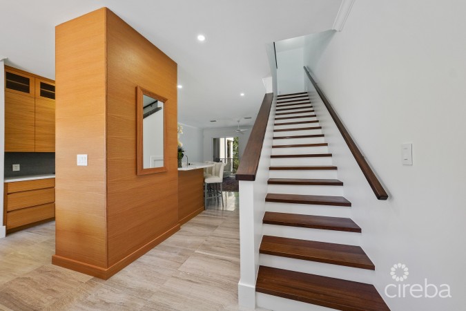 TURNBERRY  EAST #3 , CRYSTAL HARBOUR
