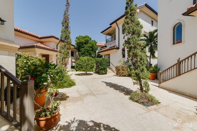 CASA LUNA 9