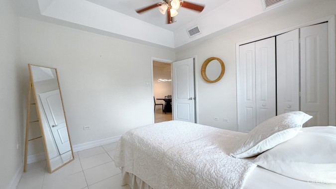 VALENCIA HEIGHTS 2 BED 2 BATH