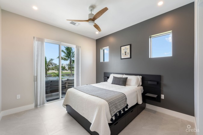 MARQUIS QUAY RESIDENCE, CRYSTAL HARBOUR