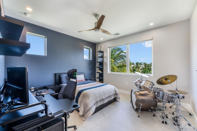 MARQUIS QUAY RESIDENCE, CRYSTAL HARBOUR