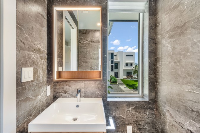 MARQUIS QUAY RESIDENCE, CRYSTAL HARBOUR