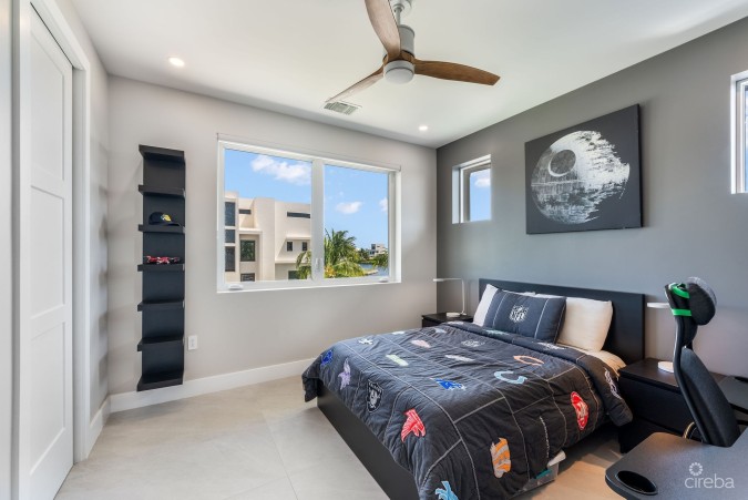 MARQUIS QUAY RESIDENCE, CRYSTAL HARBOUR