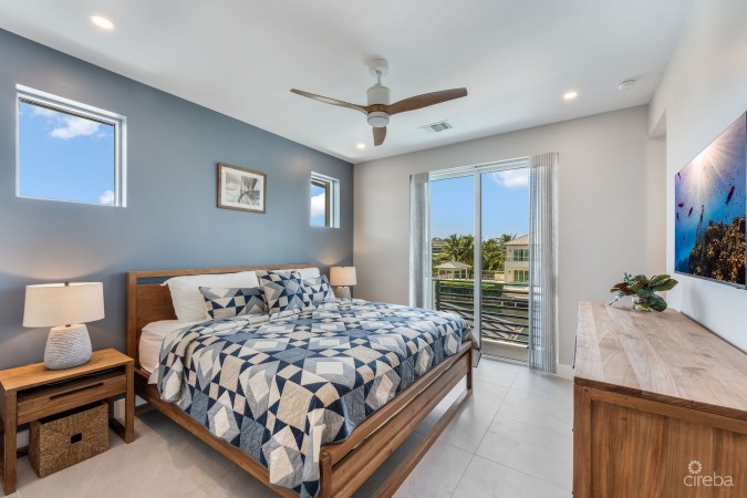 MARQUIS QUAY RESIDENCE, CRYSTAL HARBOUR