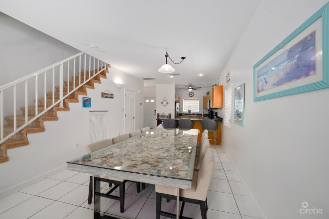 COCONUT BAY 118