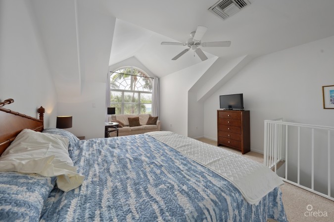 COCONUT BAY 118