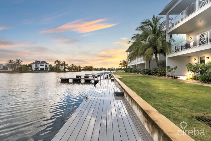 PERIWINKLE 2 BED + STUDIO TOWN HOME