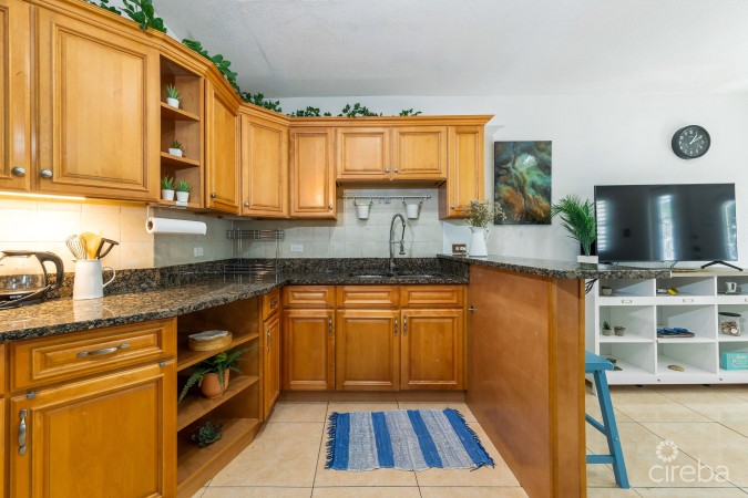 RALEIGH QUAY, GOVERNORS HARBOUR 1 BEDROOM APARTMENT