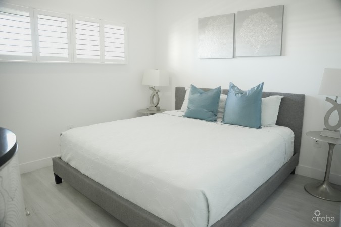 THE GROVE 1 BED CONDO SEVEN MILE BEACH CORRIDOR